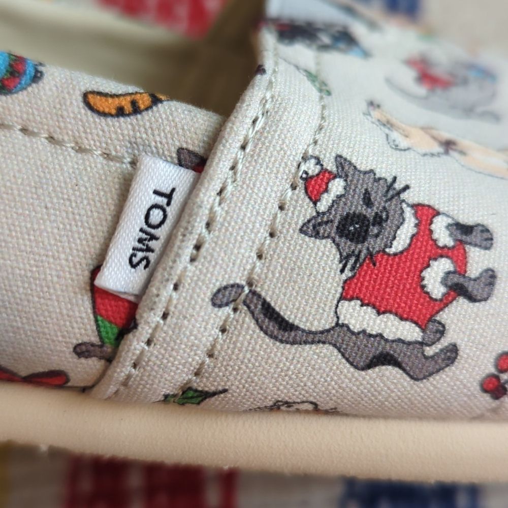 Tom's Holiday Christmas cat print shoes women's size 7.5 - Picture 10 of 12